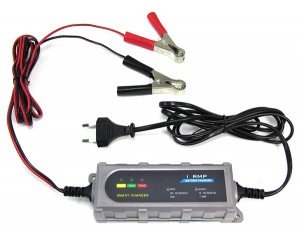 Chargeur de batterie automatique voiture moto bateaux 12V 6-100 AH 